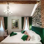 Aurum - Luxury Guest house 4*