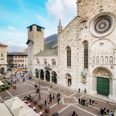 Aurum - Luxury بيت ضيافة كومو