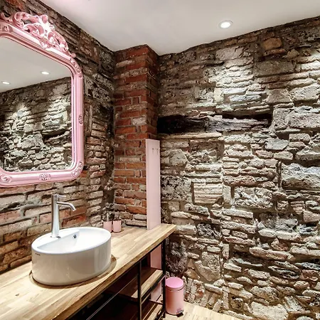 Aurum - Luxury ゲストハウス 4*